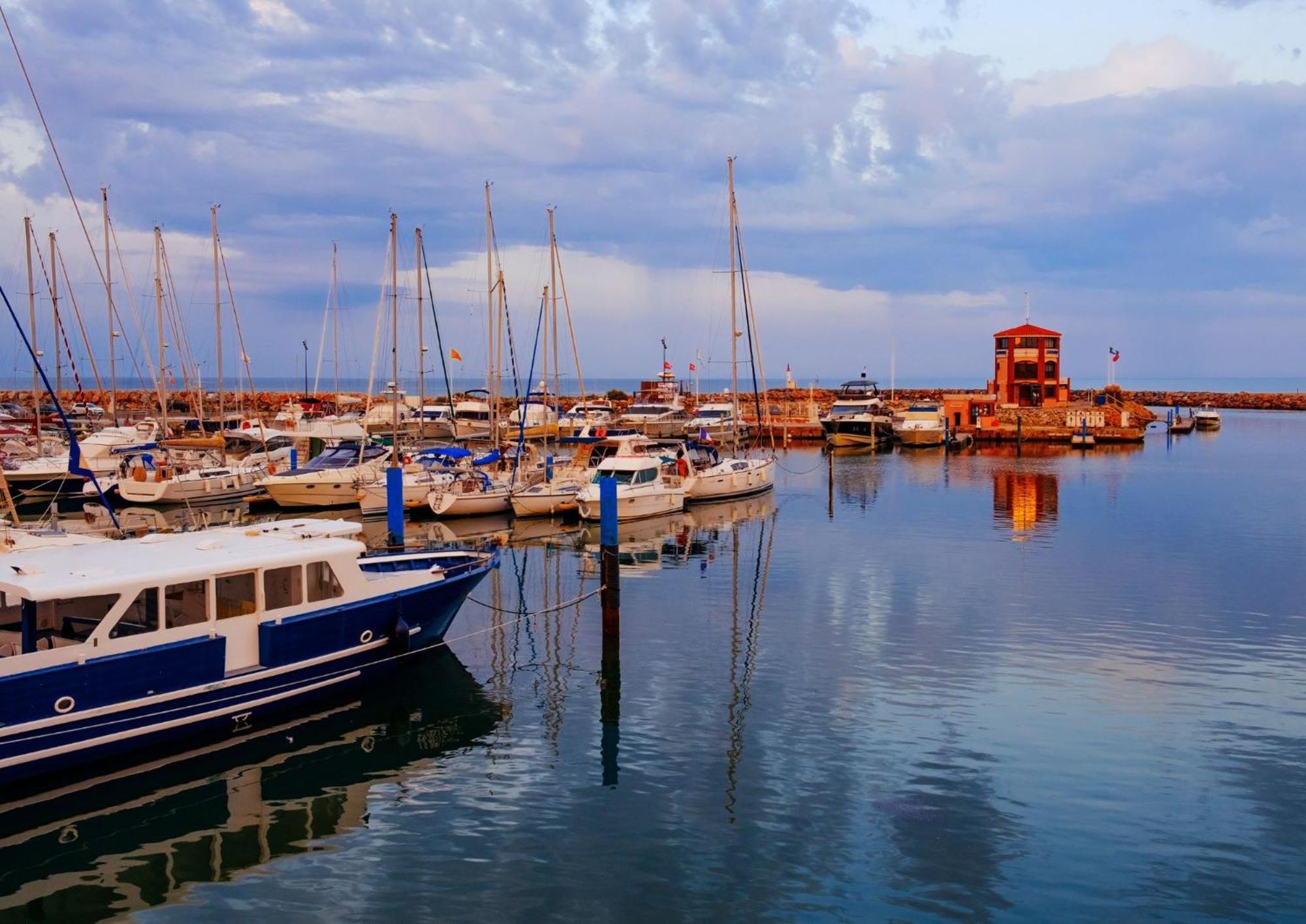 Marina, Ile Des Pecheurs - Acces Piscine Et Spa Le Barcares Bagian luar foto